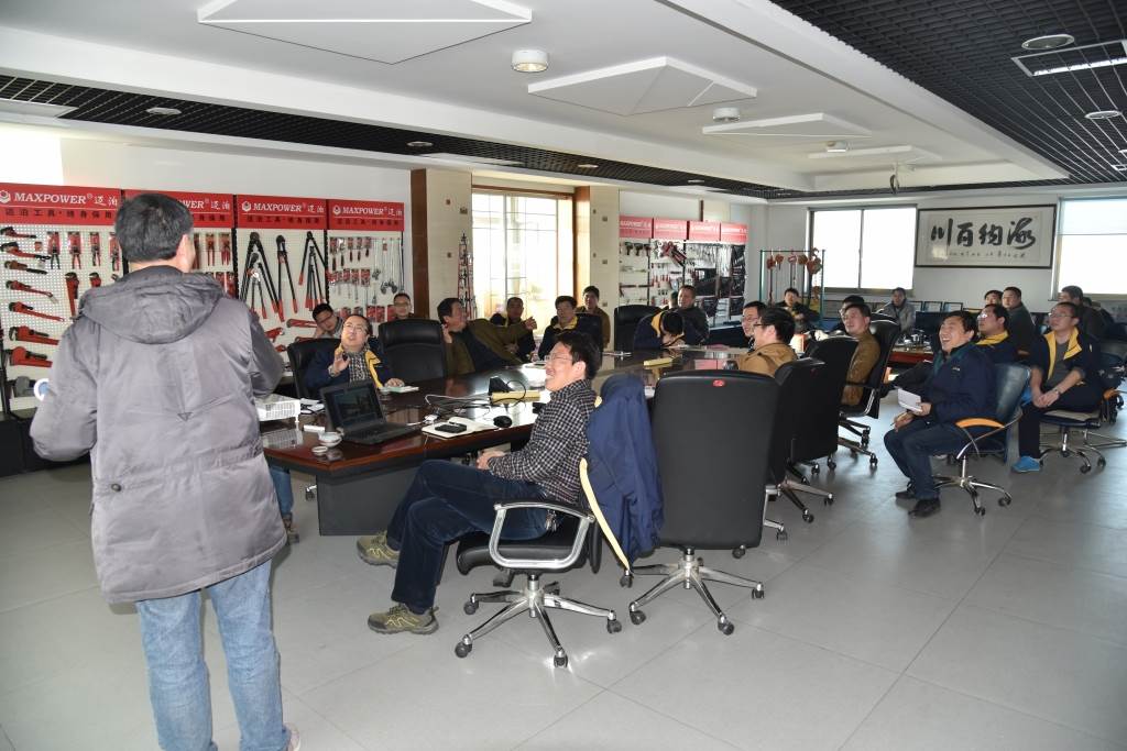 bbin宝盈集团工具集团开展多项业务培训(图2)