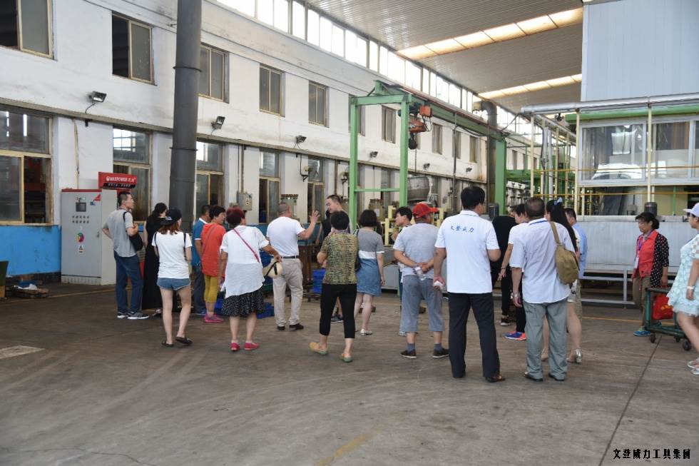 祥鸿物资公司经销商参观bbin宝盈集团集团(图8)