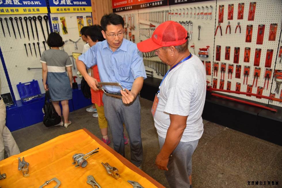 祥鸿物资公司经销商参观bbin宝盈集团集团(图15)