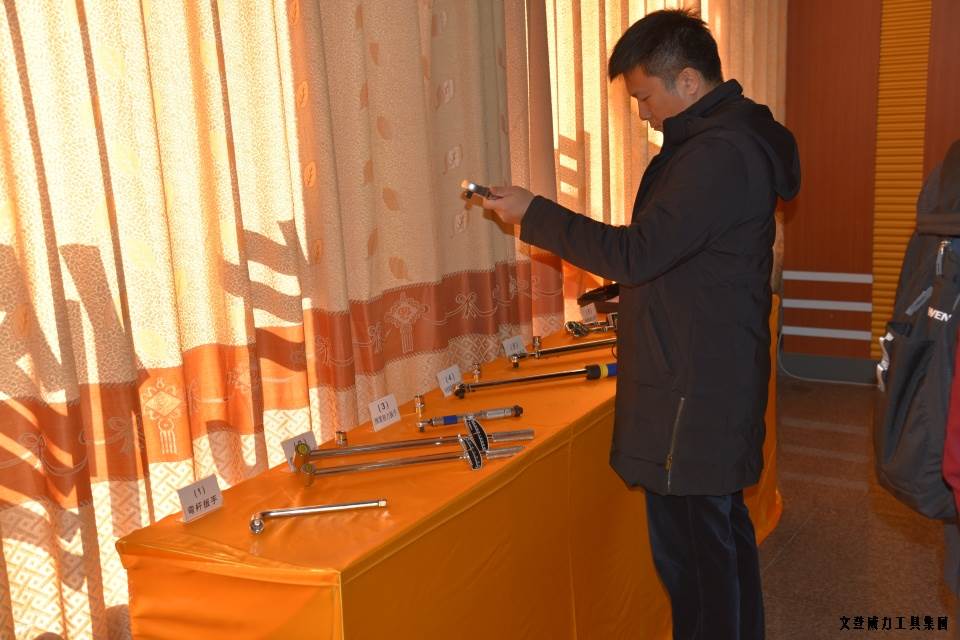 “工匠精神 山东制造”全媒体采访团莅临bbin宝盈集团工具(图18)
